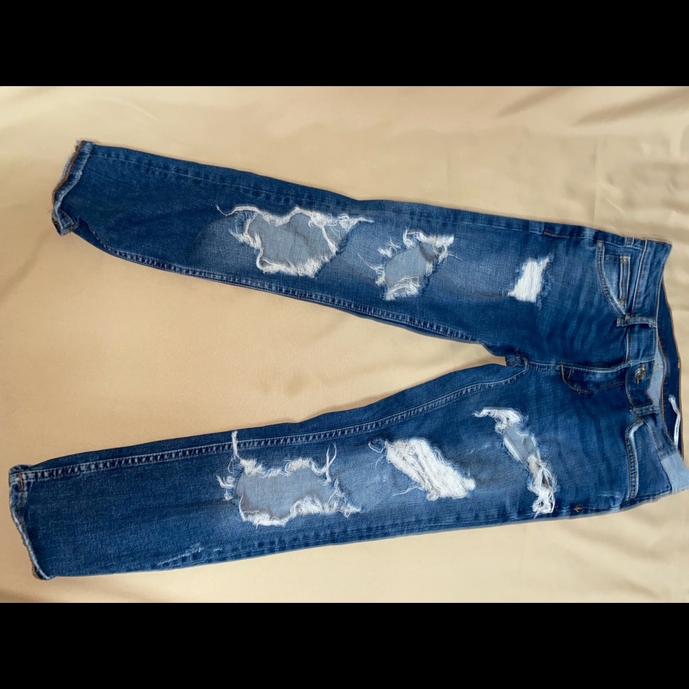 Cropped ripped jeans
